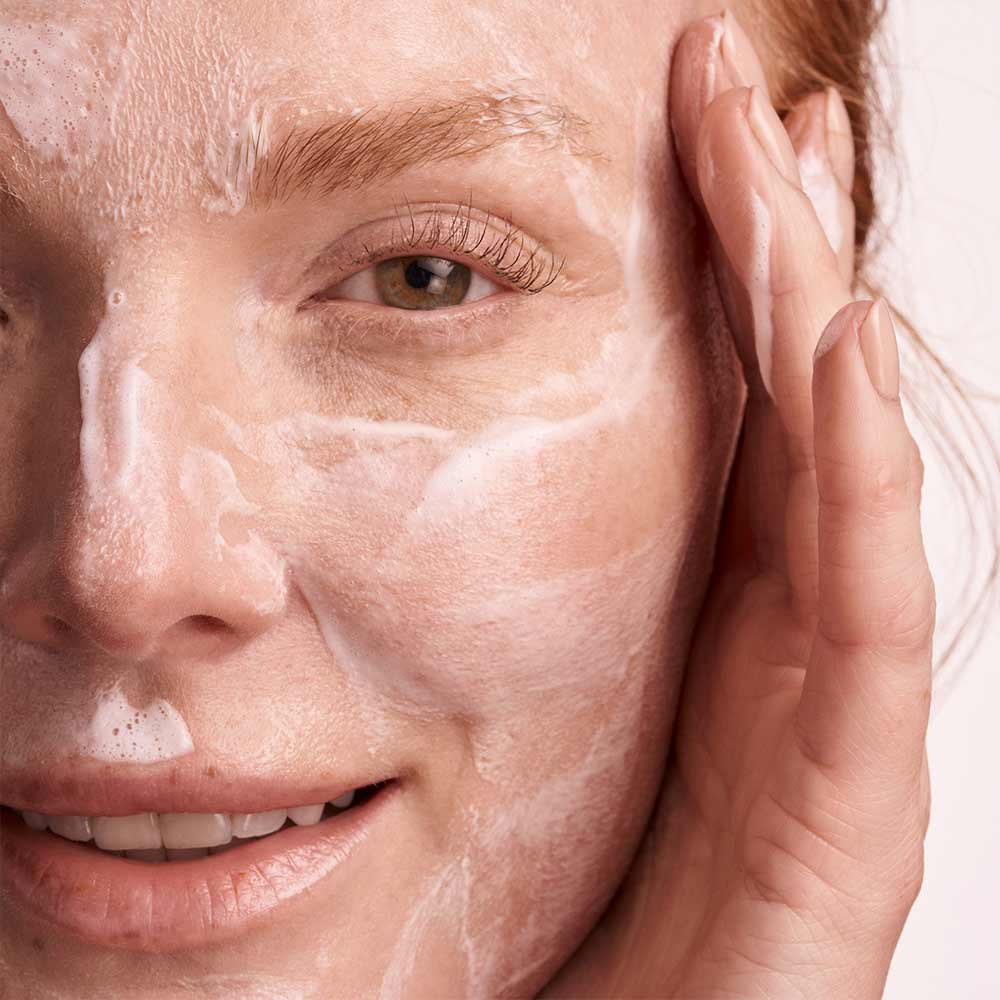 The Foaming Cleanser - limpiador iluminador